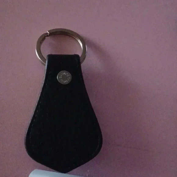 🌹DB Keychain black and brown leather  and gold collor accents - Picture 4 of 9